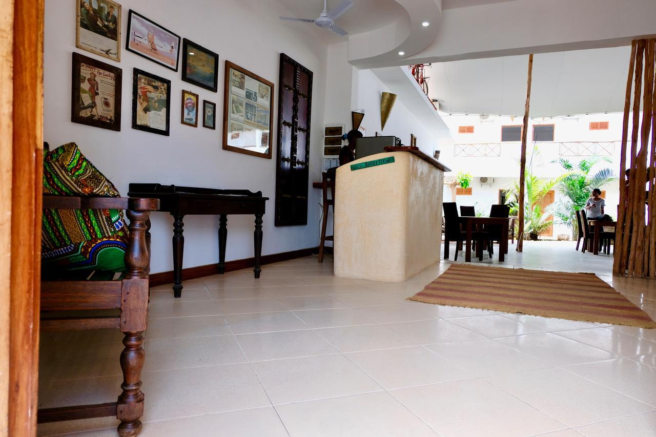 27 Cafe Zanzibar Airport Hotel ภายนอก รูปภาพ
