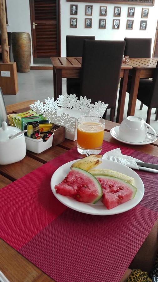 27 Cafe Zanzibar Airport Hotel ภายนอก รูปภาพ