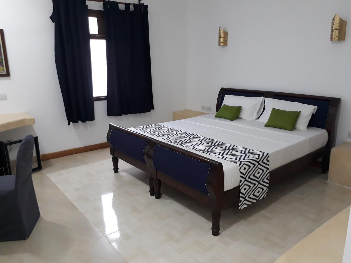 27 Cafe Zanzibar Airport Hotel ภายนอก รูปภาพ