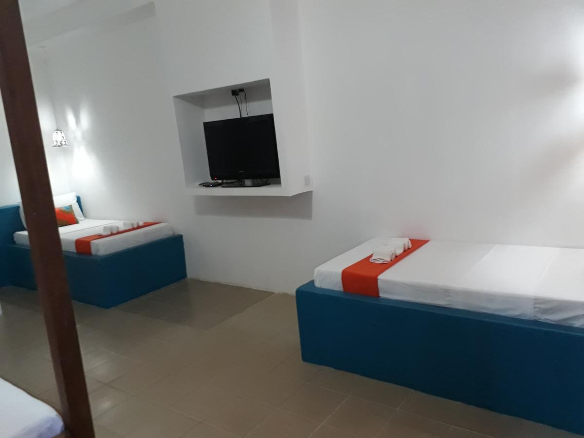 27 Cafe Zanzibar Airport Hotel ภายนอก รูปภาพ