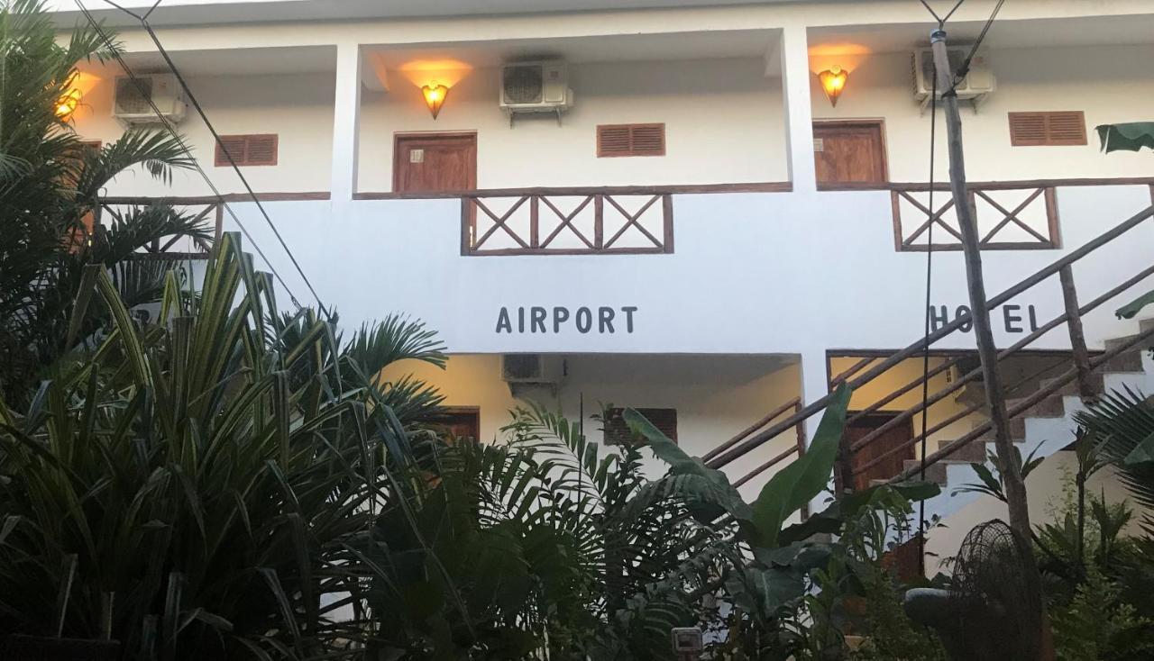 27 Cafe Zanzibar Airport Hotel ภายนอก รูปภาพ